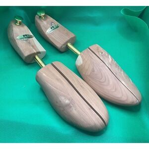 Cedar Elements Shoe Trees Adjustable Wood